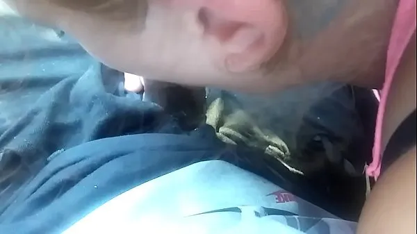 Mostrar Chica blanca con gran botín burlándose de mi polla nuevos clips