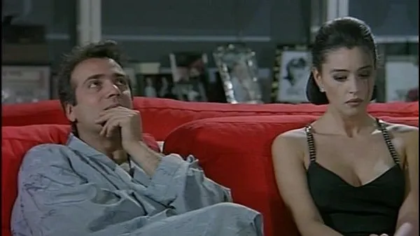 Show Monica Belluci (Italian actress) in La riffa (1991 new Clips