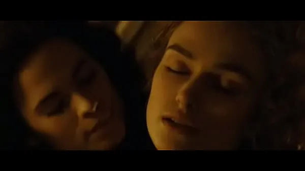 Mostrar Hayley Atwell y Keira Knightley escena lésbica en la duquesa nuevos clips