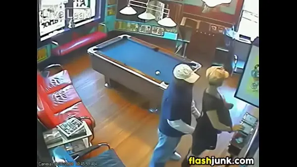 عرض stranger caught having sex on CCTV قصاصات جديدة