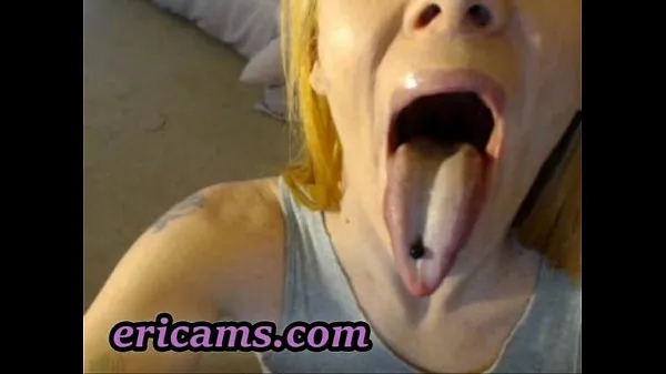 Zobrazit Nice dildo deepthroat nových klipů