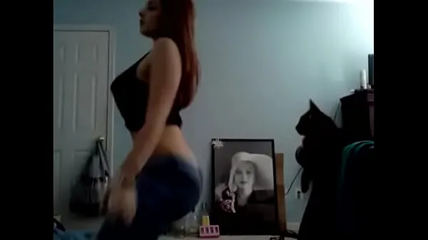 Mostra Millie Acera Twerking my ass while playing with my pussynuovi clip