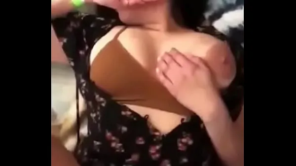 teen girl get fucked hard by her boyfriend and screams from pleasure új klip megjelenítése