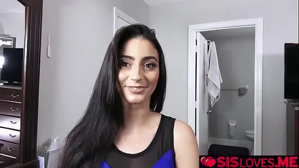 Zobraziť nové klipy (Jasmine Vega asked for stepbros help but she need to be naked)