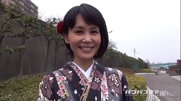 Married Nadeshiko Training-First Training of a Popular Beauty Witch-Yuria Aida 1 új klip megjelenítése