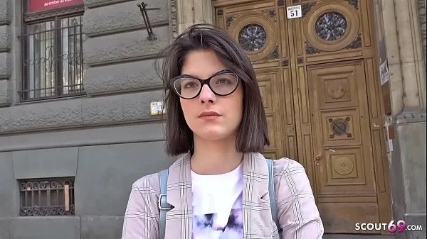 Mostrar scout alemÁn la estudiante de 18 años sara ao follada analmente en un casting real después de la universidad nuevos clips