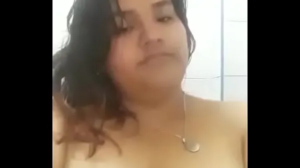 Mostrar Gordita me manda vídeo tocando novos clipes