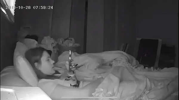 Mostrar Apenas 18 Abby Kiss adicta a masturbarse cámara oculta nuevos clips