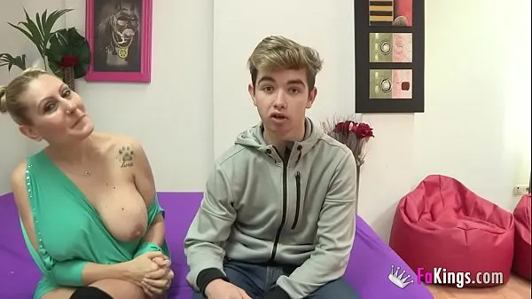 Nuria and her ENORMOUS BOOBIES fuck a 18yo rookie that "has her son's age개의 새 클립 표시