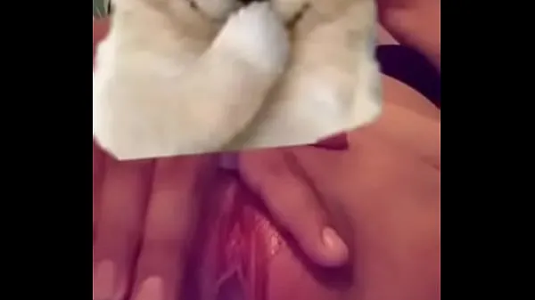 Show This bitch sends me her pack on WhatsApp new Clips