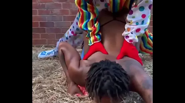 Show Clown has sex with ebony girl on farm new Clips
