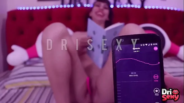 Prikaži Reading Tales of Beedle the Bard with Lush in Pussy | sexy dr novih posnetkov