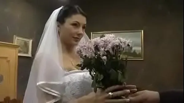 Εμφάνιση bride fucks her father-in-law νέων κλιπ