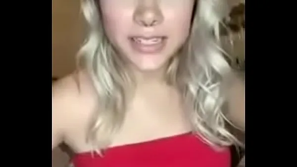 عرض Pretty Hottie In The Periscope قصاصات جديدة