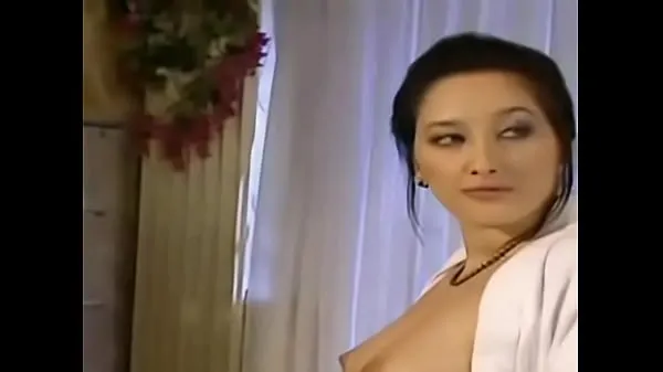 Horny asian wife needs sex új klip megjelenítése