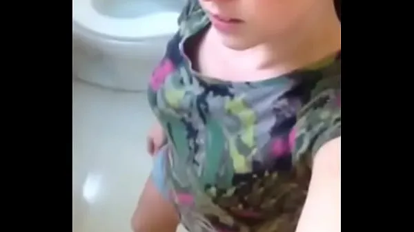Show Goddess Amanda Peeing in public toilet new Clips