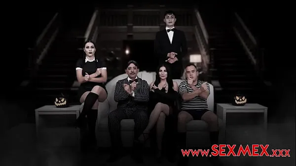 عرض Hardcore sex orgy in the Addams Family قصاصات جديدة