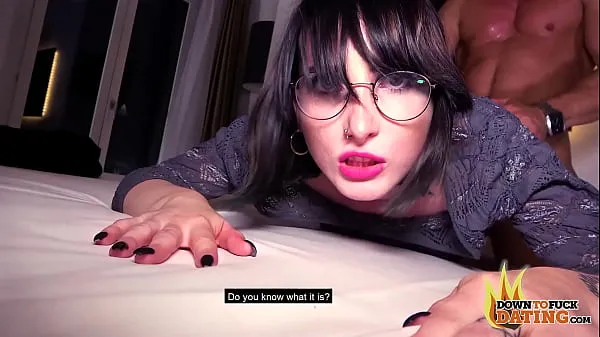 Mostra PublicSexDate - Slut emo sexy picchiata da un appuntamento al buio nella camera d'albergonuovi clip