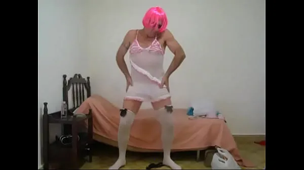 عرض CD sissy love to strip and show off قصاصات جديدة