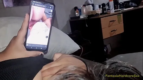 Afficher Regarder des tiktoks porno avec mon meilleur ami, je deviens excité et baise nouveaux extraits