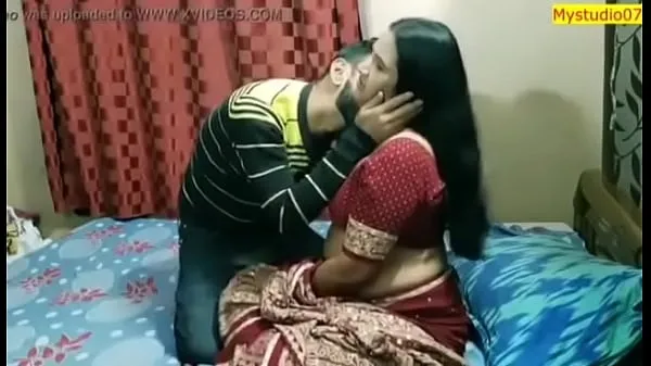 Zobrazit Sex indian bhabi bigg boobs nových klipů