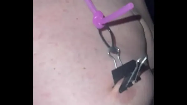 Mostra Nipple pain makes me hardnuovi clip