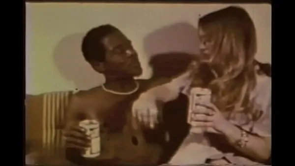 Vintage Pornostalgie, Die Sünder der Siebziger, Interracial-Dreierneue Clips anzeigen