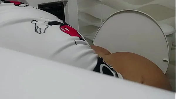 Mostra BELLISSIMO CULO DI RAGAZZA LATINA SOTTO LA DOCCIAnuovi clip