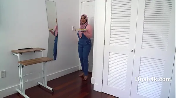 Vis Corrupting My Chubby Hijab Wearing StepNiece nye klipp