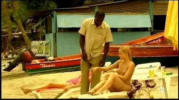 Mostrar Jovencita rubia blanca con amante negro - Interracial Vacation nuevos clips