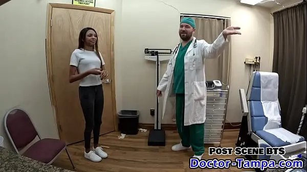 显示 Become Doctor Tampa To, Give Gorgeous Ebony Solana First Pelvic Checkup In Her Life Courtesy Of 条新剪辑