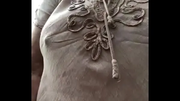 Granny hairy pussy under dress نئے کلپس دکھائیں