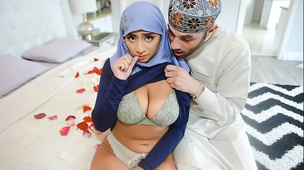 Show Arab Husband Trying to Impregnate His Hijab Wife - HijabLust new Clips