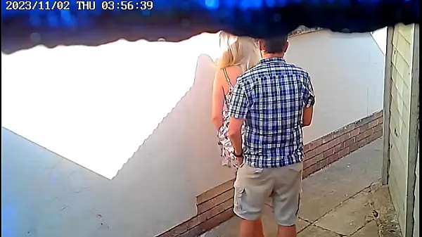 عرض Daring couple caught fucking in public on cctv camera قصاصات جديدة