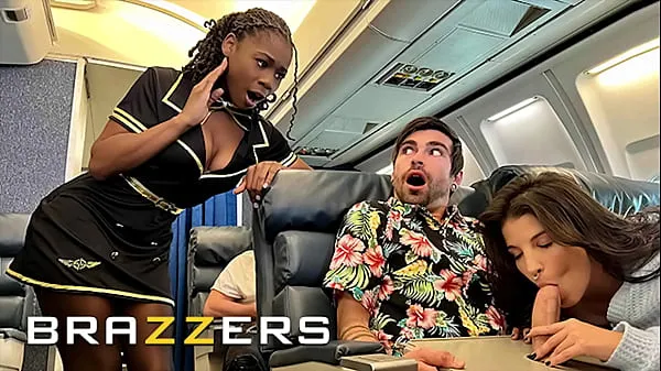 Show Lucky Gets Fucked With Flight Attendant Hazel Grace In Private When LaSirena69 Comes & Joins For A Hot 3some - BRAZZERS new Clips
