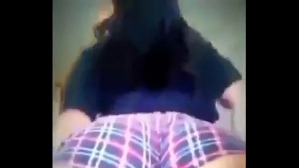 Show Thick white girl twerking new Clips