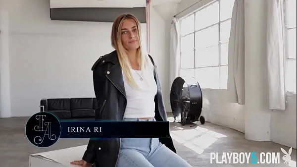 Petite blonde teen babe from the Ukraine named Irina Ri is super HOT개의 새 클립 표시